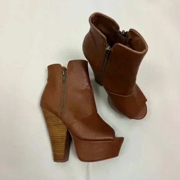 Steve Madden Groupiee Cognac Peep Toe Platform Booties Size 6 - Picture 1 of 10